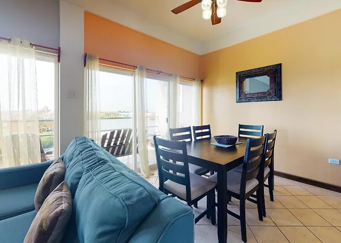 Apartamento F201 @ Mara Laguna San Pedro (Ambergris Caye)
