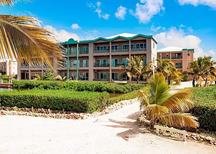Apartamento F201 @ Mara Laguna San Pedro (Ambergris Caye)