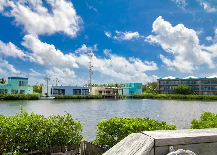 Apartamento F201 @ Mara Laguna San Pedro (Ambergris Caye)